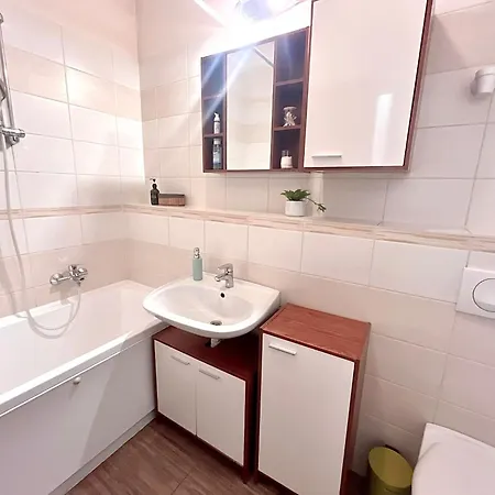 Aqua Apartament Beci